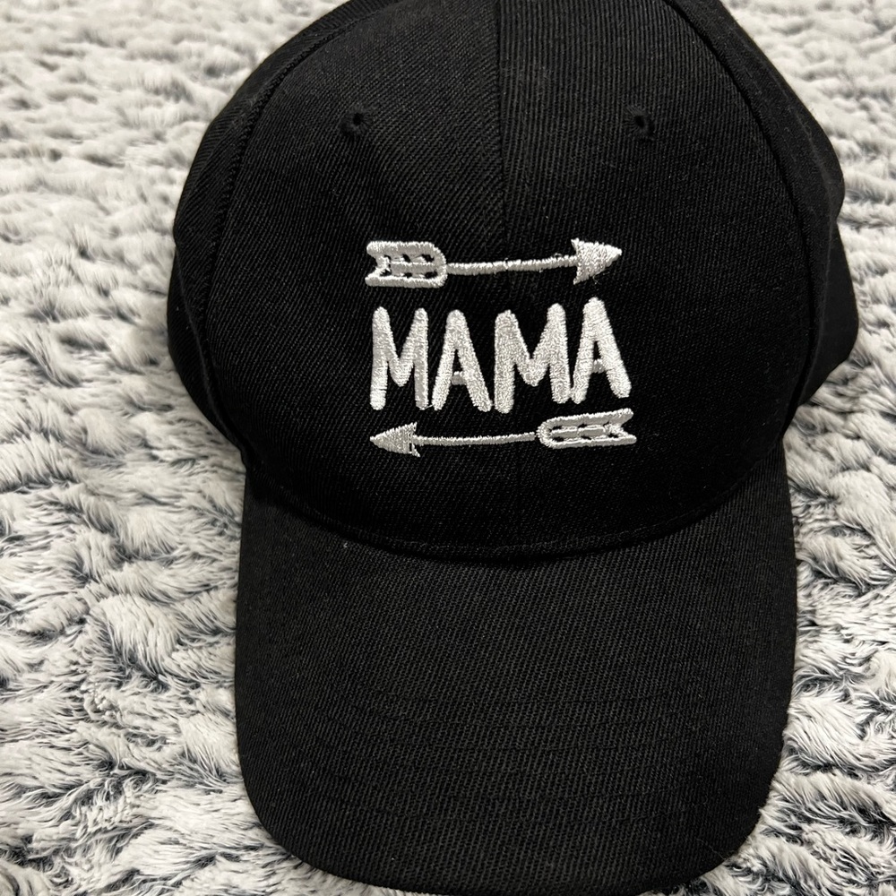 baseball hat / MAMA